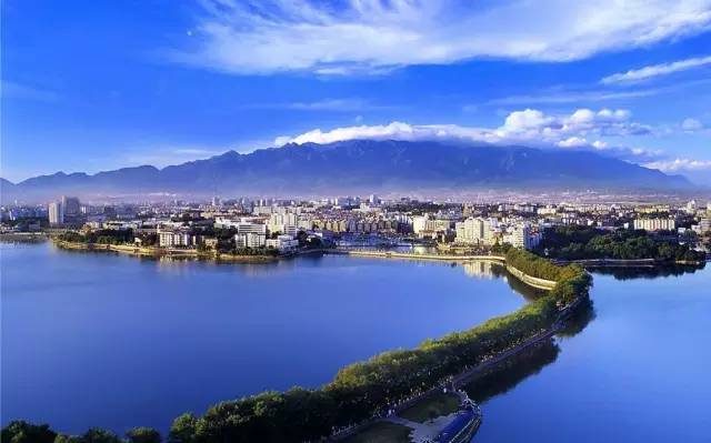 江西，友情、家庭与爱的温馨日常故事