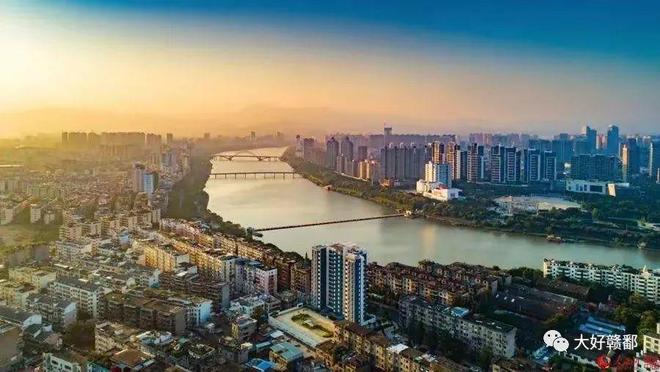 江西,友情、家庭与爱的温馨日常故事